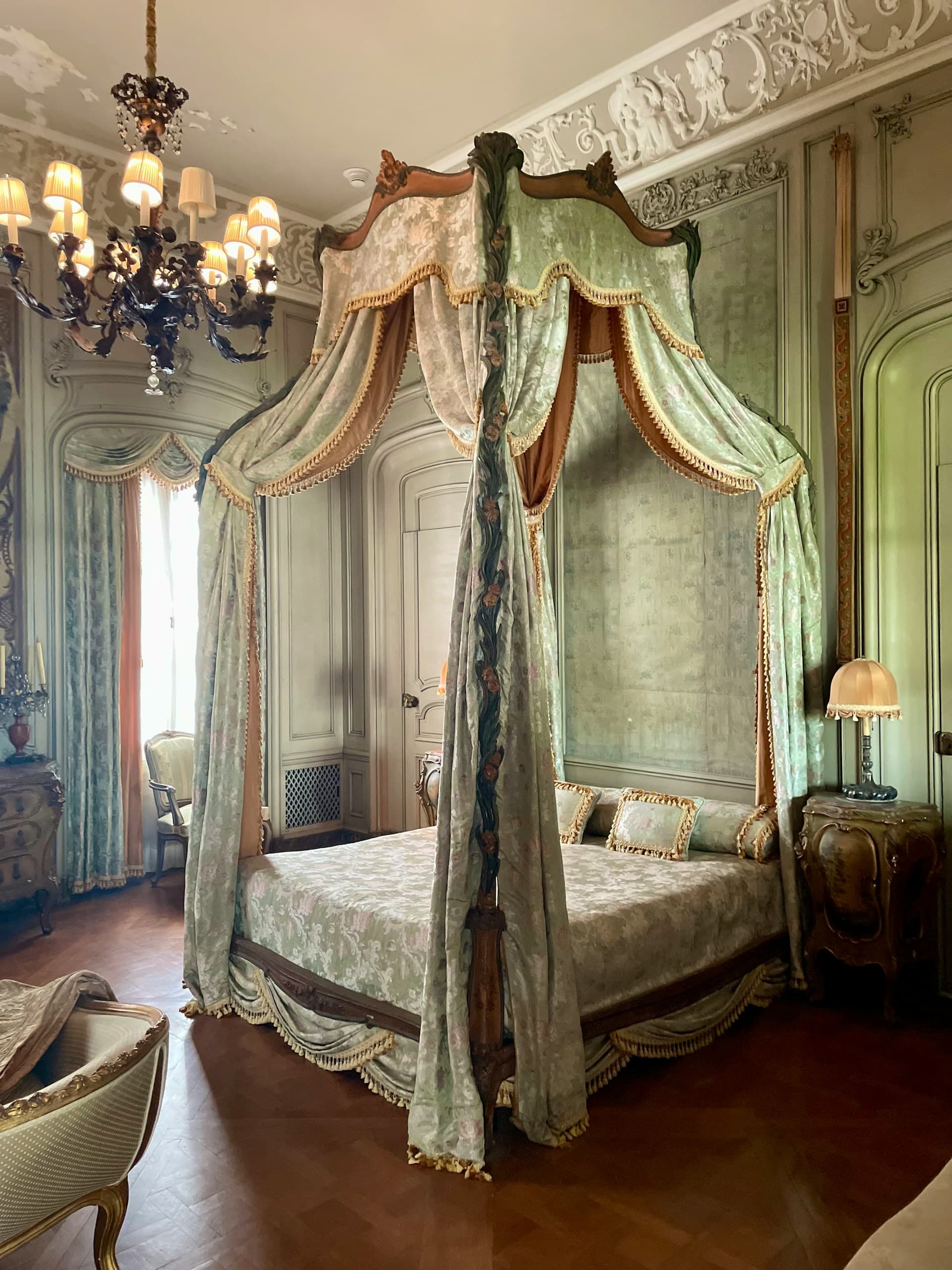Luxury craftsmanship interior